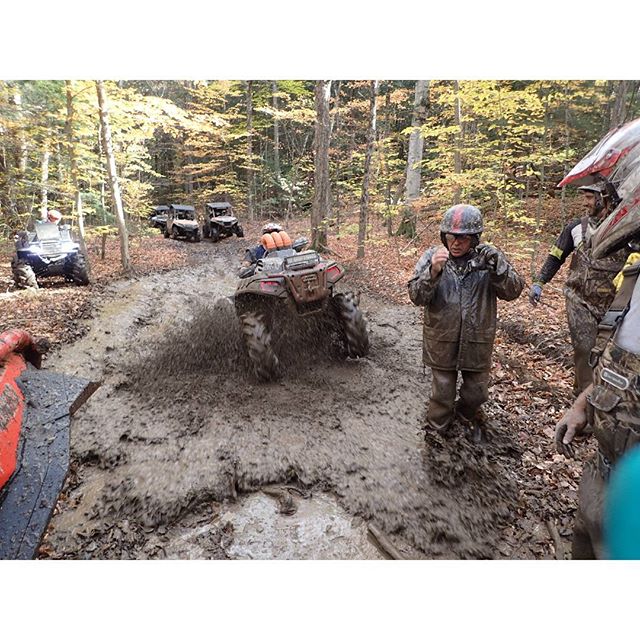 @mr._lifter taking on a #mud #hole on the #polaris #sportsman1000 #Highlifter #SwampDonkeys