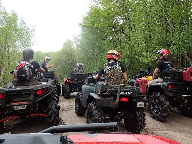 Trail Side Stop to discuss where we go next #swampdonkeys