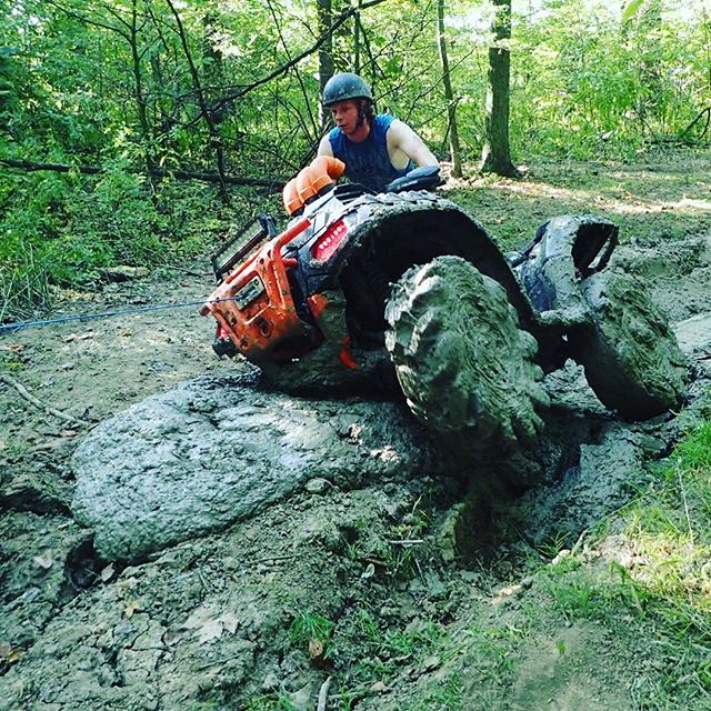 #Canadian #clay #mud holding back the #Polaris #highlighter #xp #1000 today at #HALATV trails #swampdonkeys