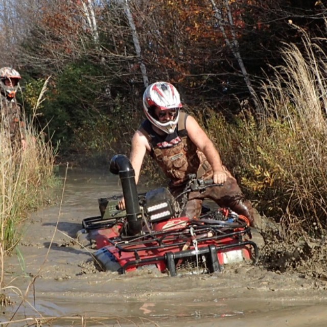 Team Honda. 04 foreman Still going strong #swampdonkeys #honda #foreman #rubicon #mudding